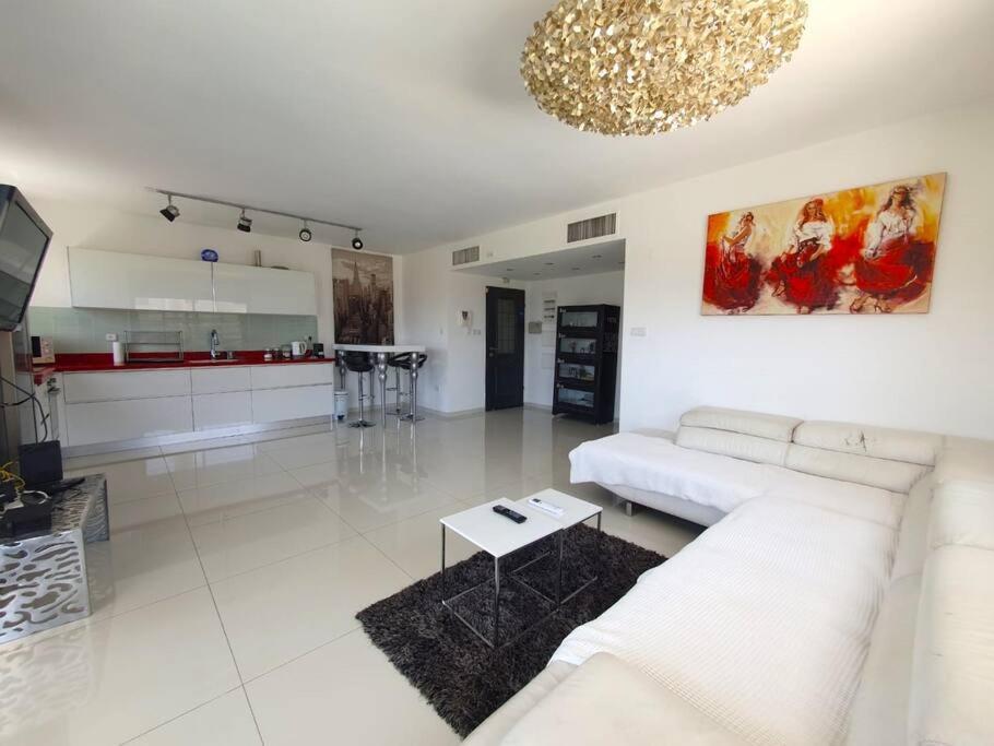 Private Pool, 3br Garden Apartment, Aquarelle Apartment Eilat
